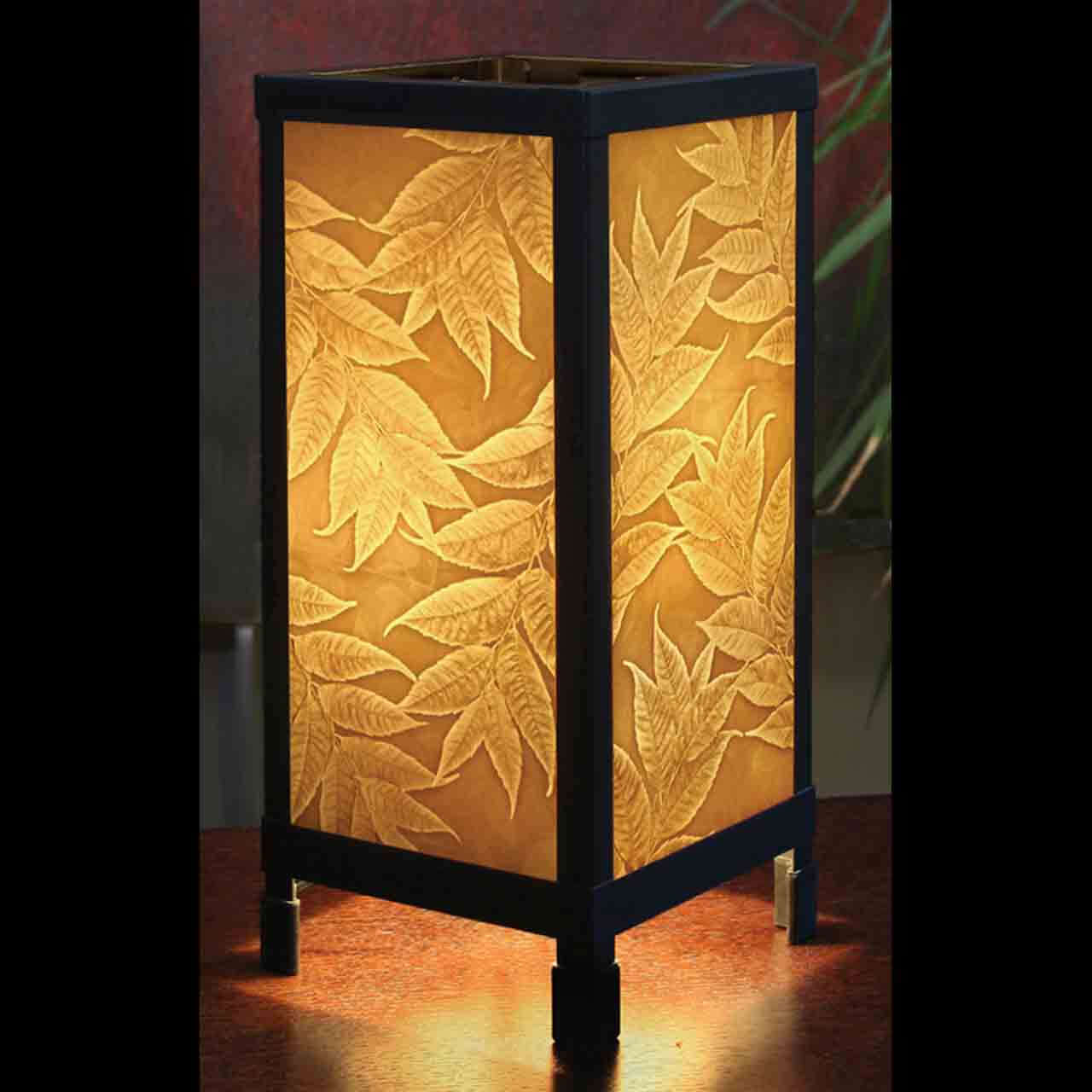 Leaves Luminaire Table Top Lamp