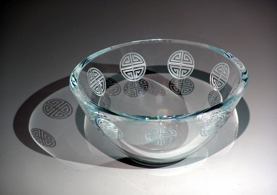 Minthe Bowl Ice by Schlanser Glass